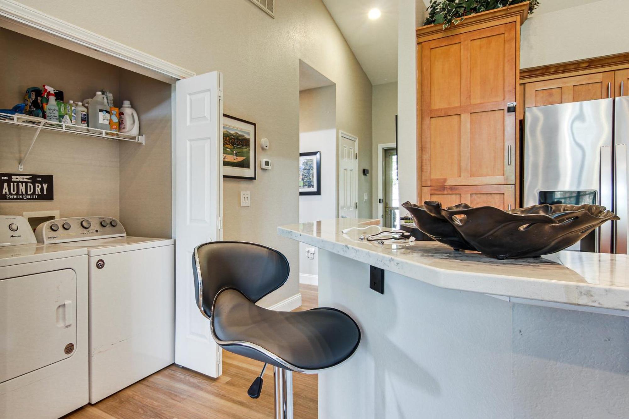 Lake Lure Condo With Resort Pool And Beach Access! מראה חיצוני תמונה